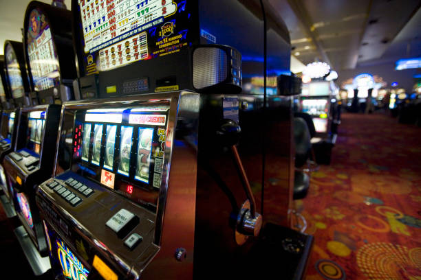 jin mobile app live-dealer blackjack table with dealer video stream